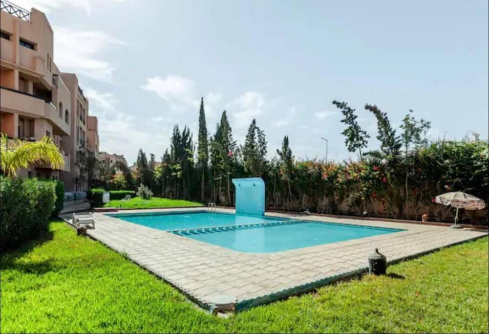 5 Piscines Sport Apartment